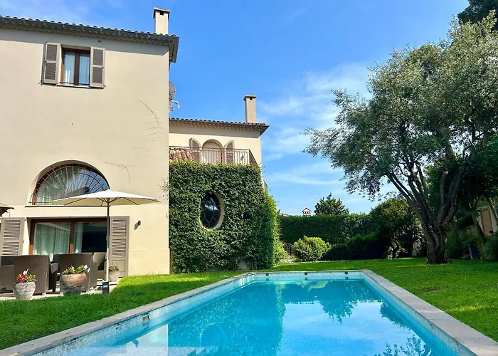 Villa De Luxe Avec Piscine - Cap D'antibes *